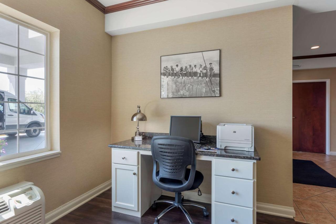Best Western Lawrenceburg Inn Екстериор снимка